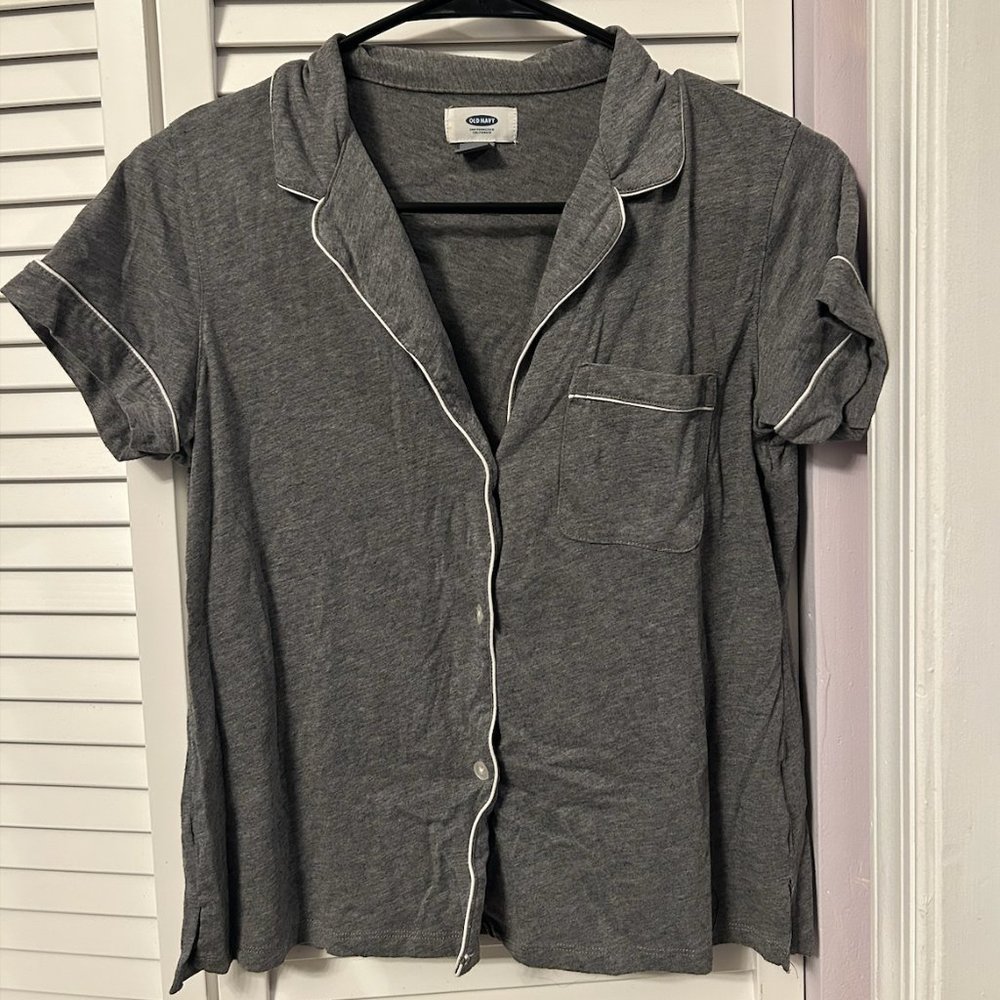 grey nightshirt
